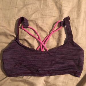Lululemon sports bra